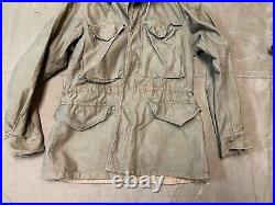ORIGINAL WWII US ARMY M1943 M43 COMBAT FIELD JACKET With HOOD- 38R
