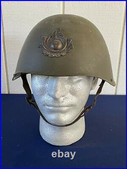 Original WW2 Italian 8th Army M35 Infantry Corps Helmet with Leather Liner Authent