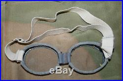 Original WW2 Italian Army Mountain Troopers Goggles withStorage Can, Unused Pair