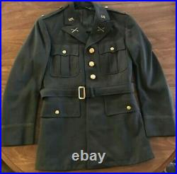 Original WWII Army Officers Dress Jacket, 1st Lieutenant, Field Artillery