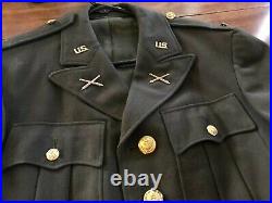 Original WWII Army Officers Dress Jacket, 1st Lieutenant, Field Artillery