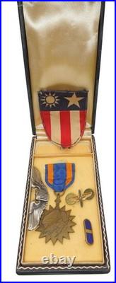 Original WWII USAAF Army Air Force Medal Pins Officer CBI Pilot Wings Medal DR13