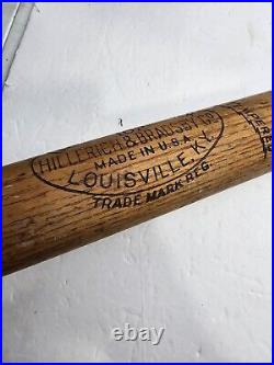 Rare WWII US Army Softball Bat -Louisville Slugger 102 VTG Military Collectible