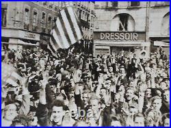 Rennes France WWII US Army Liberation PHOTO 7x9 8/6/1944 CHEERING French crowd