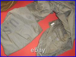 U. S. ARMYWWII 1944-Wool Mummy Sleeping Bag & Water Repellent Case (a bag cover)