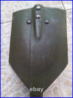 US Army folding shovel from 1945. With yugoslav made canvas holder