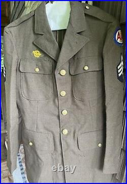 Vintage Authentic US Army WW2 Dress Jacket WWII 36L T4 Chevron AA Patches Japan