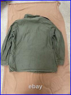 Vintage WW2 U. S. Army M1943 Field Jacket M43 L Size 40 R size tag