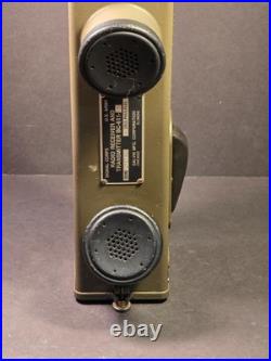 Vintage WWII U. S. Army Signal Corps BC-611-F Handie-Talkie Radio Receiver & Tran