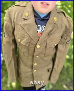 WW2 US Army Enlisted Mans 4 pocket uniform Jacket Size 44R Large Size