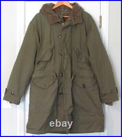 WWII US ARMY Cold Weather Overcoat Parka withliner. Size M