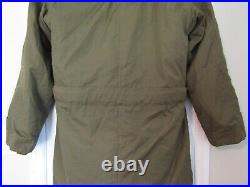 WWII US ARMY Cold Weather Overcoat Parka withliner. Size M