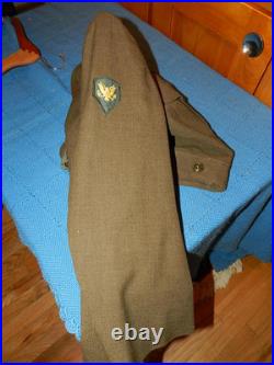WWII US Army Ike Jacket 101 IRBORNE+SCREAMING EAGLES, Patches WW2 Size 40S Wool WWII US Army Ike Jacket 101 IRBORNE+SCREAMING EAGLES, Patches WW2 Size 40S Wool