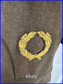 WWII US Army M1944 Ike wool Jacket with Original Insignia Staff Serg 4th Infantry