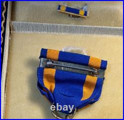 Ww2 Named Army Air Corps Air Medal Early Type Coffin Case Wwii Wrap Broach