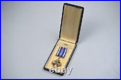 Wwii U. S. Army Air Corps Distinguished Flying Cross In Case