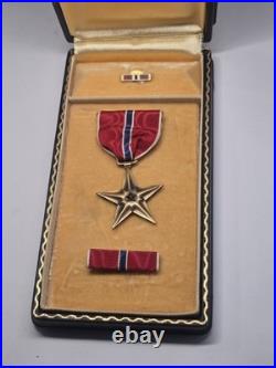 -named- Wwii Us Army Bronze Star In Coffin Case With Ribbon And Lapel Pin